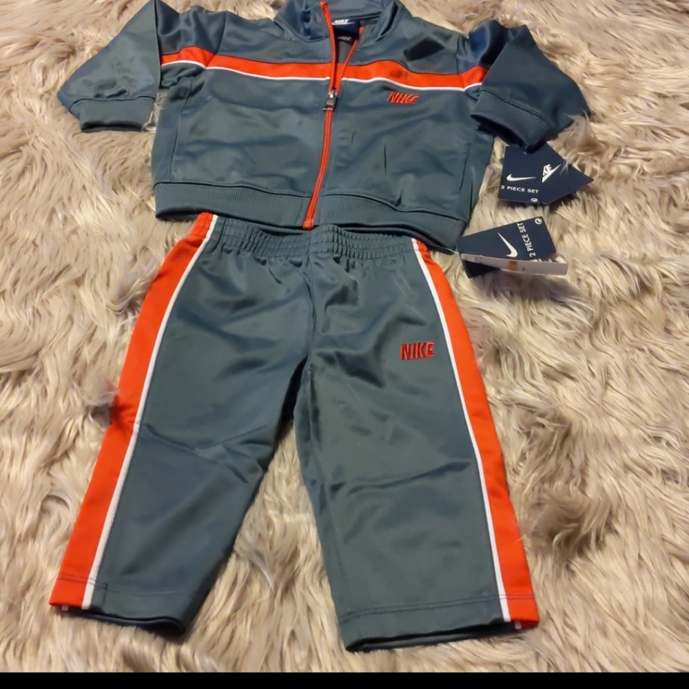Kids Nike Tracksuit
